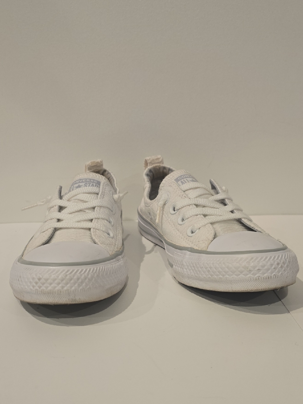 Converse Women's "Chuck Taylor All Star" Low Top Canvas Sneakers - White- Size 7